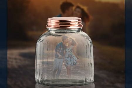 Ghép ảnh vào lọ thủy tinh trong suốt